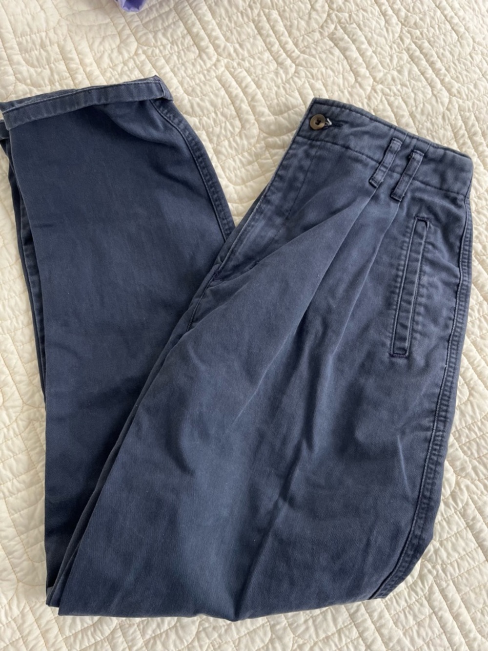 EUC vtg Dockers Navy Pleated Cotton chino Pants